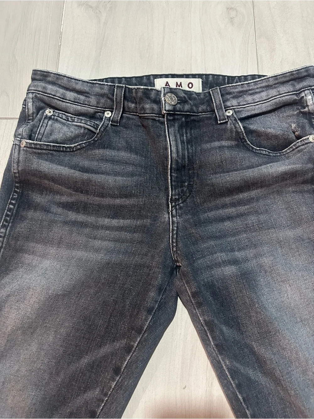AMO twist zip Ankle jeans Size 31